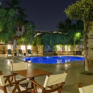 3* فندق وايت غاردن